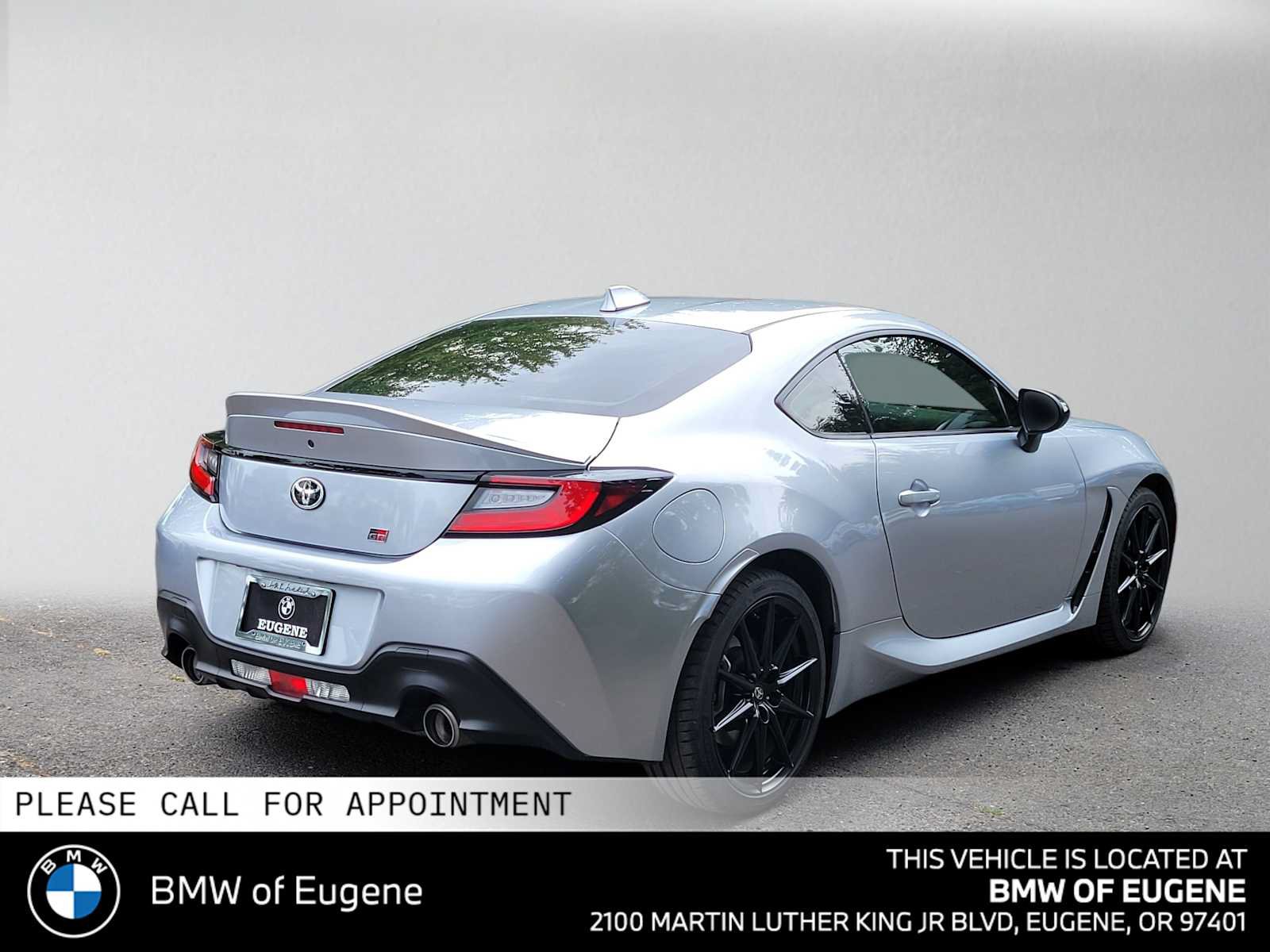 Used 2025 Toyota GR86 Premium w/ ALL Weather Mat Package (TMS) RWD image 3