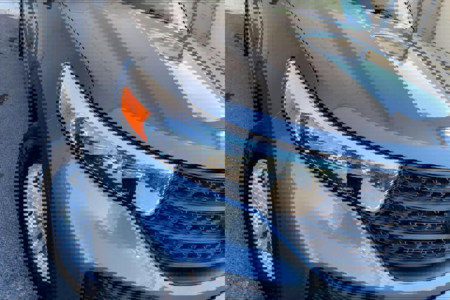 Used 2023 Ford Explorer 4WD image 28