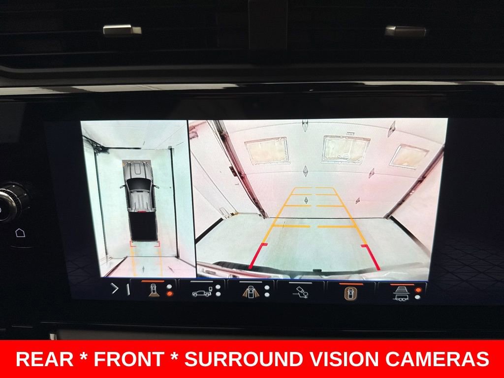 Used 2024 GMC Sierra 2500 AT4X image 2