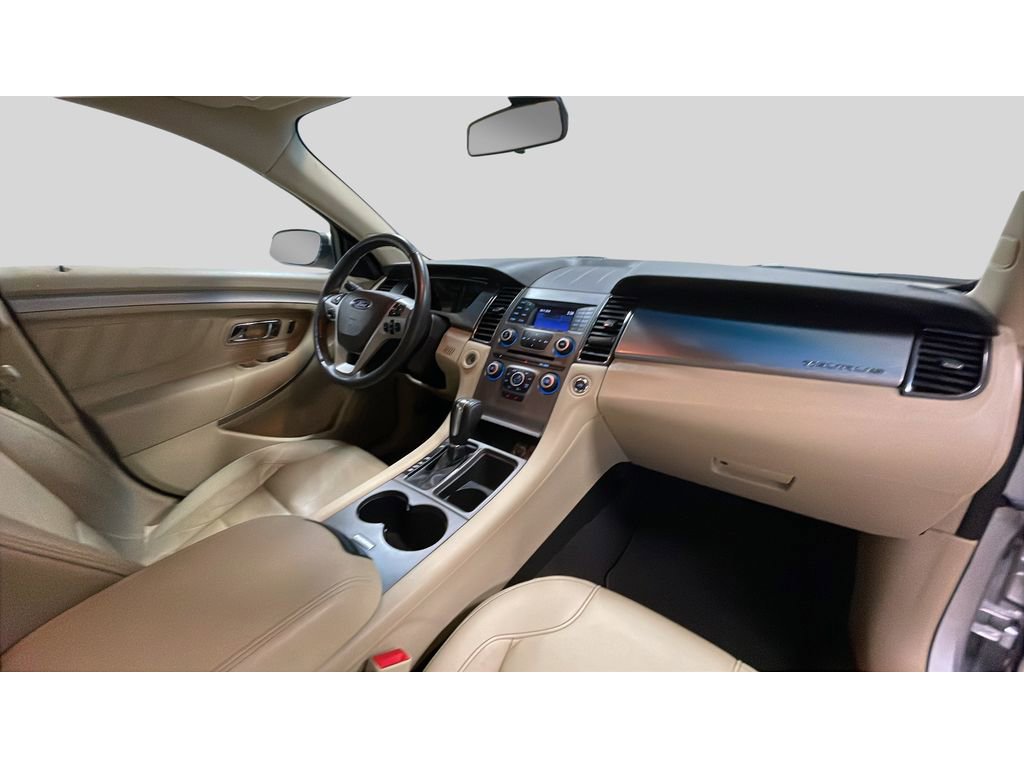 Used 2019 Ford Taurus SEL FWD image 18