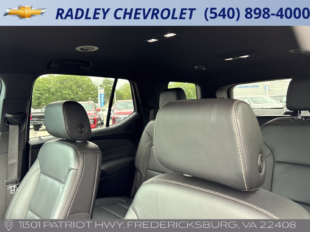 Certified 2023 Chevrolet Traverse LT w/ Rear Camera Mirror Package FWD image 2
