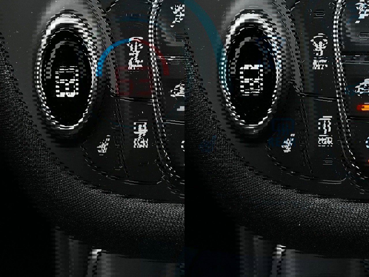 Used 2024 Chevrolet Malibu LT image 28