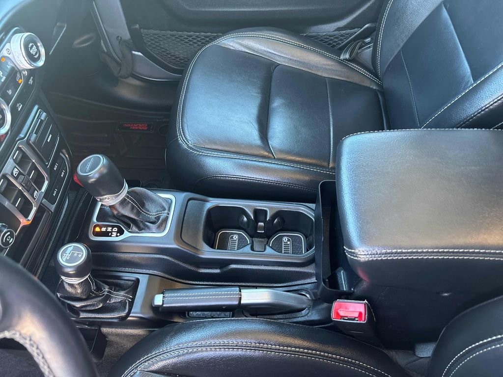 Used 2020 Jeep Gladiator Overland AWD/4WD image 19