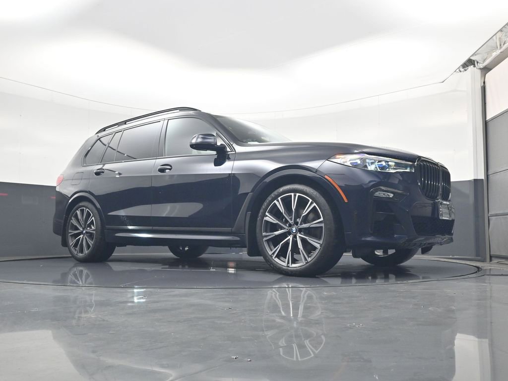 Used 2021 BMW X7 M50i w/ Executive Package image 20