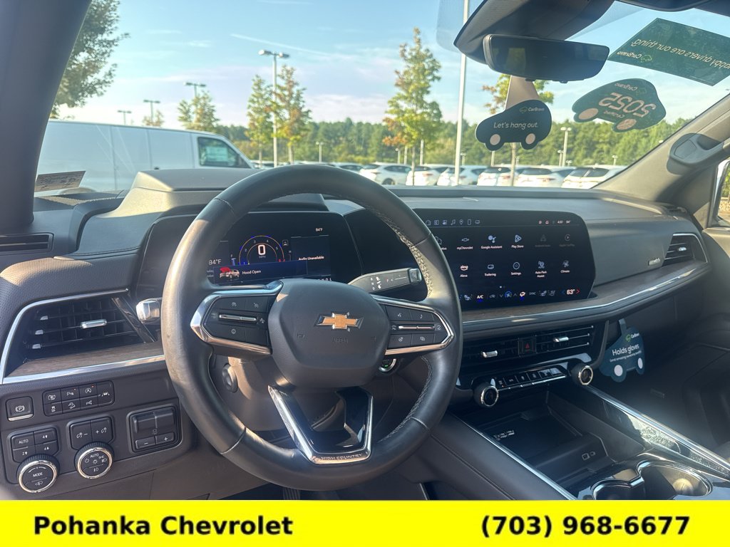 Used 2025 Chevrolet Suburban High Country AWD/4WD image 29