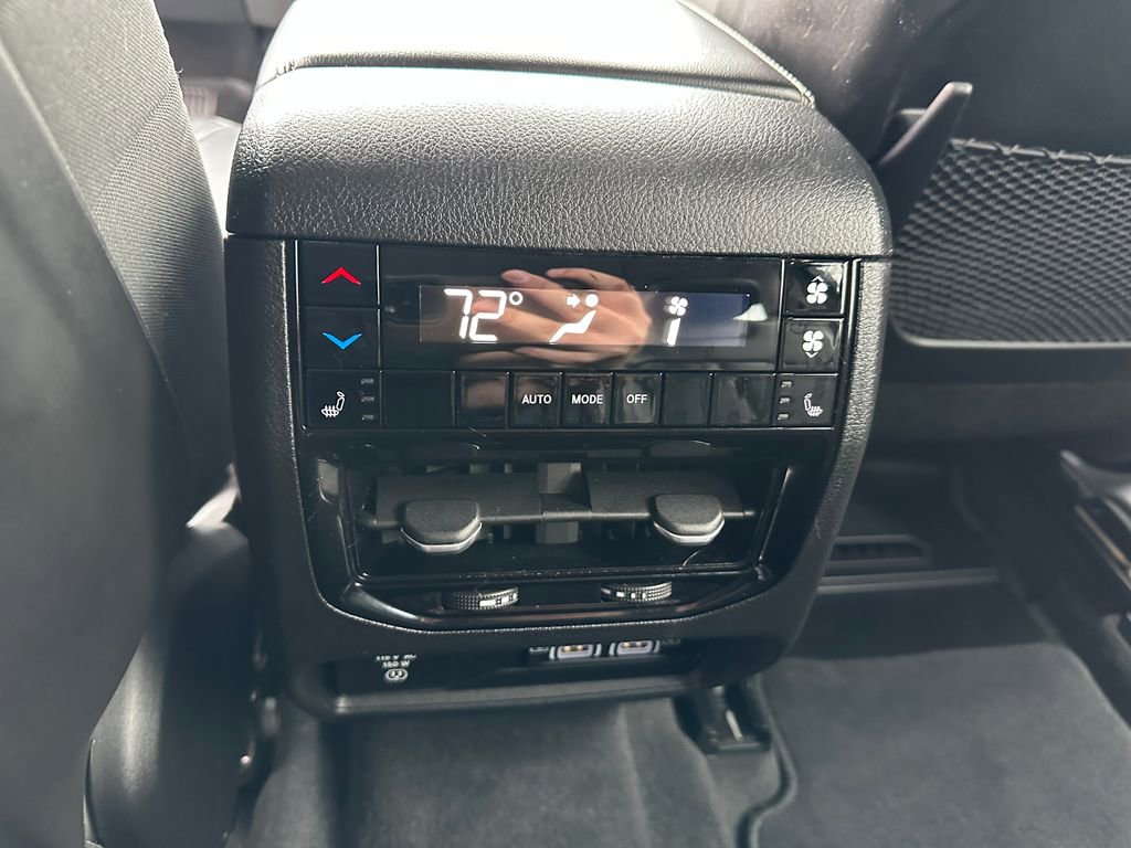 Used 2021 Jeep Grand Cherokee L Limited image 15