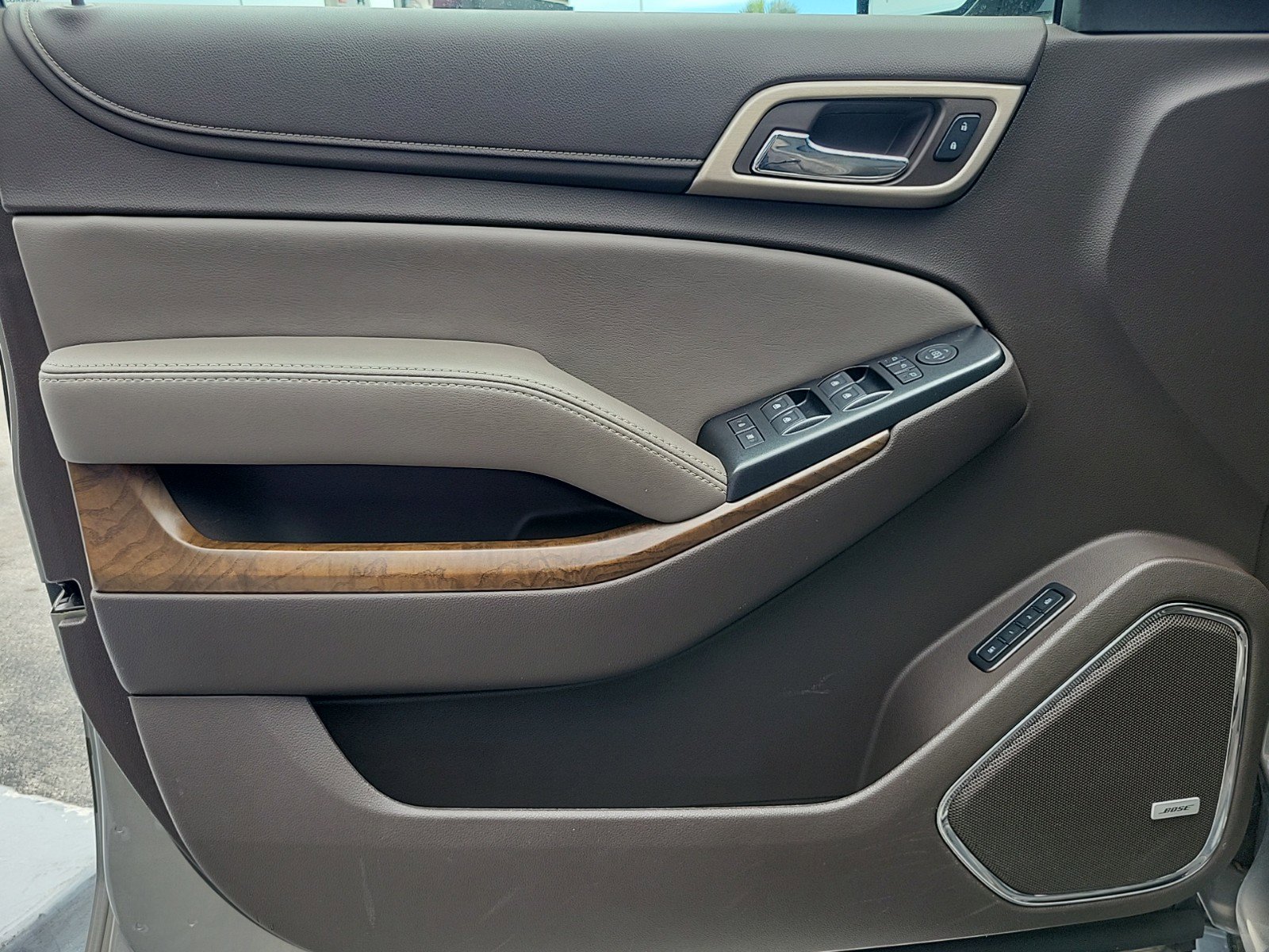 Used 2019 GMC Yukon Denali w/ Denali Ultimate Package image 27