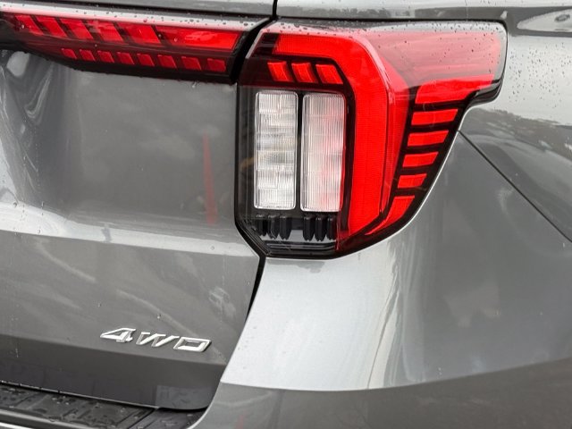 Certified 2025 Ford Explorer Active w/ Active Comfort Package AWD/4WD image 31