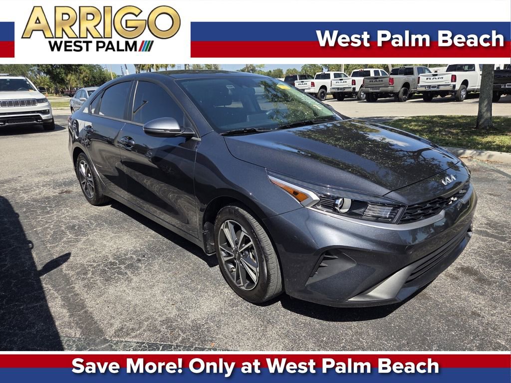 Used 2024 Kia Forte LXS w/ LXS Technology Package FWD image 1