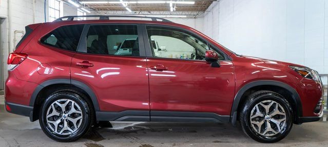 Used 2023 Subaru Forester Premium AWD/4WD image 4