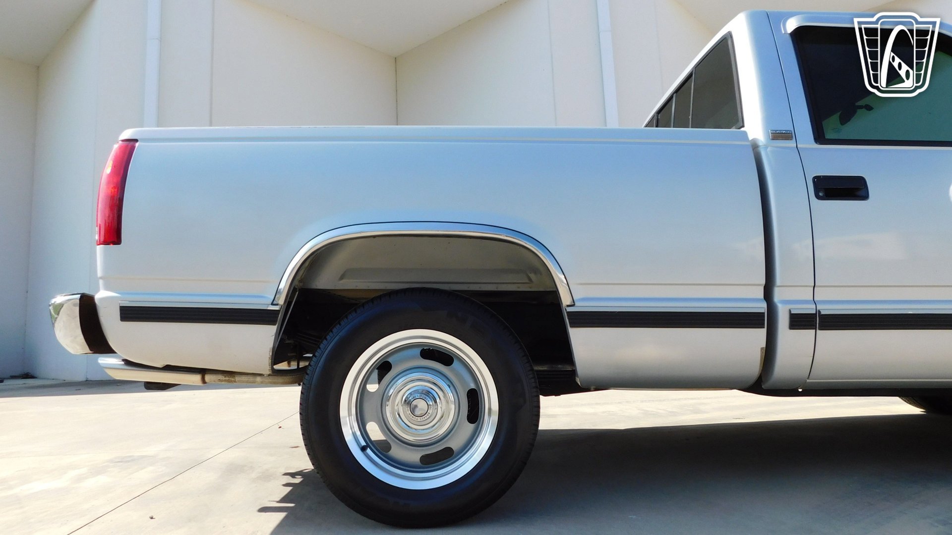 Used 1993 Chevrolet Silverado 1500 2WD Regular Cab image 26