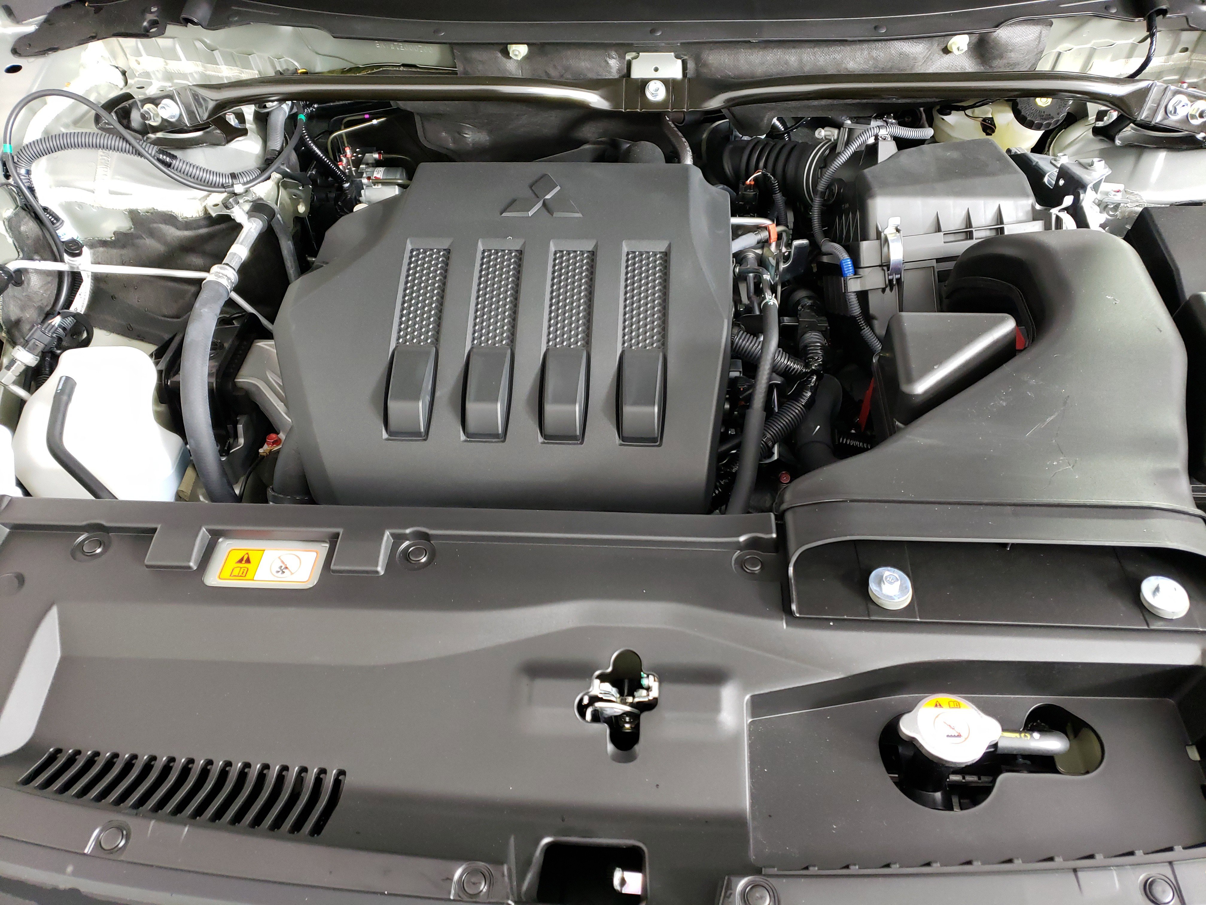 New 2026 Mitsubishi Eclipse Cross LE image 14