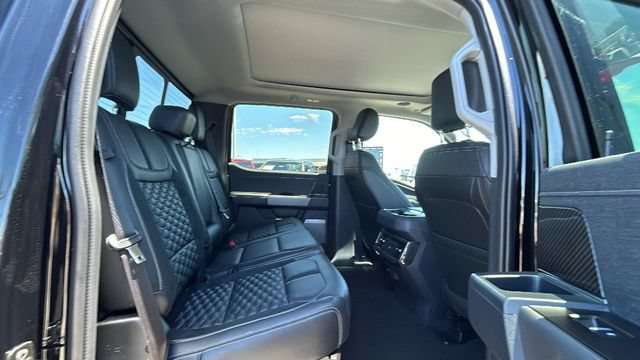 New 2026 Ford F250 Lariat w/ Black Appearance Package AWD/4WD image 13