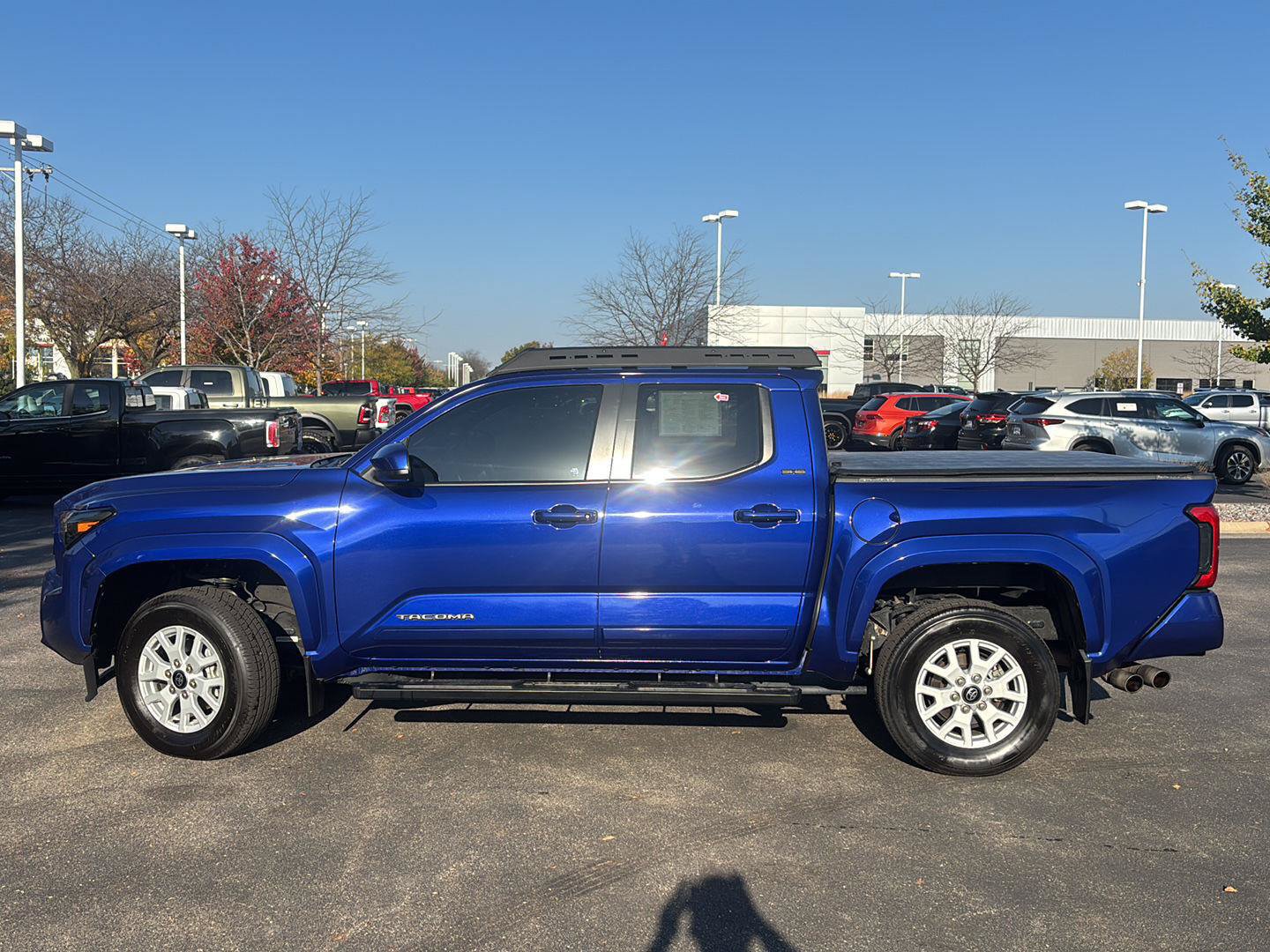 Used 2024 Toyota Tacoma SR5 w/ SR5 Upgrade Package AWD/4WD image 21