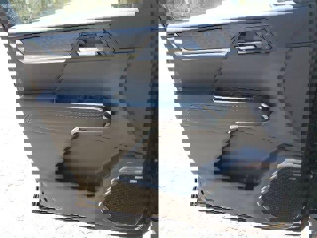 New 2026 GMC Acadia Elevation w/ Elevation Premium Package image 17