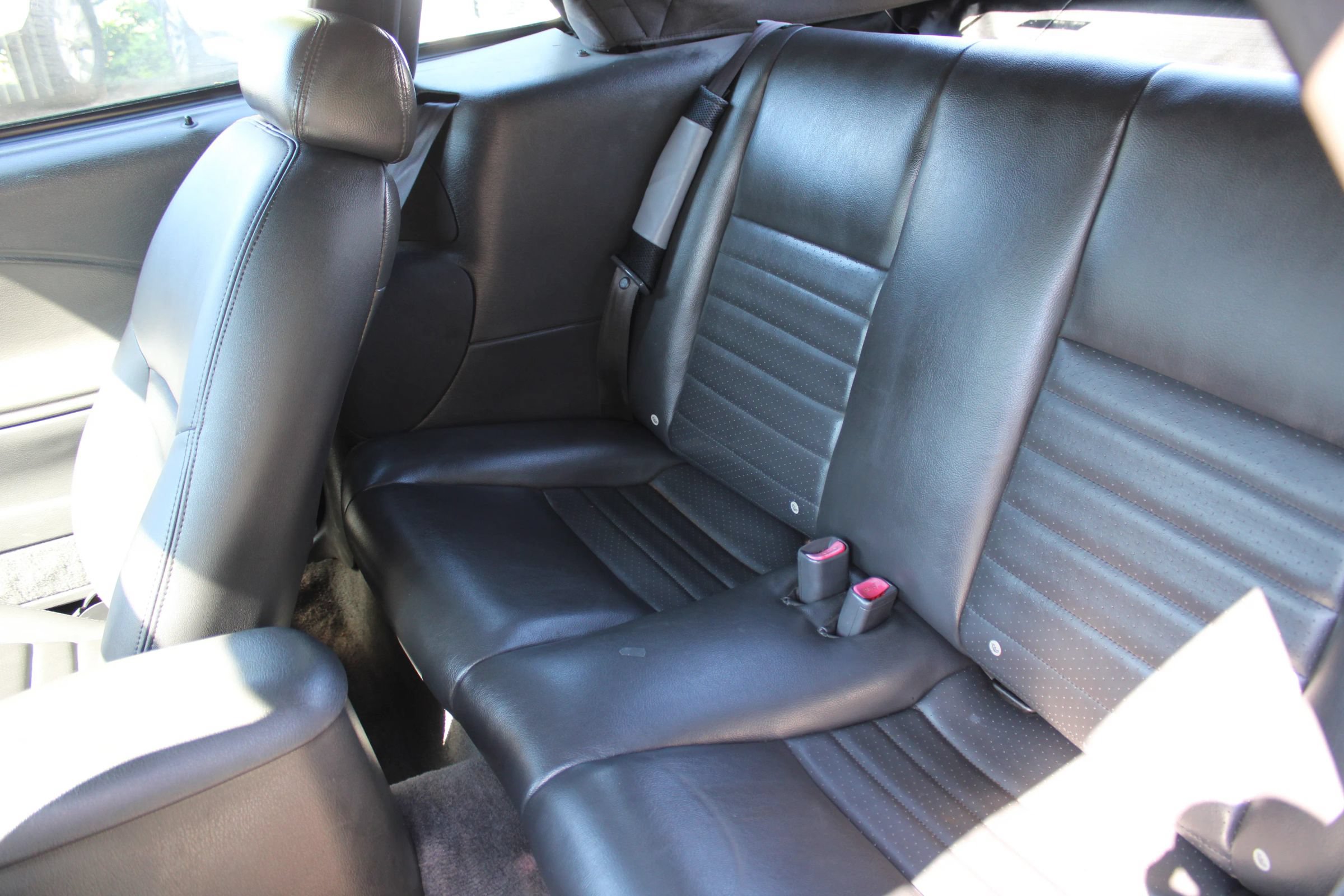 Used 2004 Ford Mustang GT RWD image 22