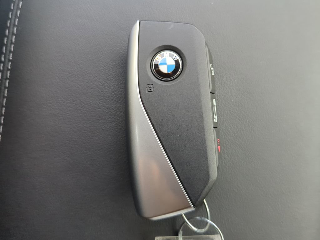Used 2025 BMW X3 xDrive30i w/ Premium Package image 34