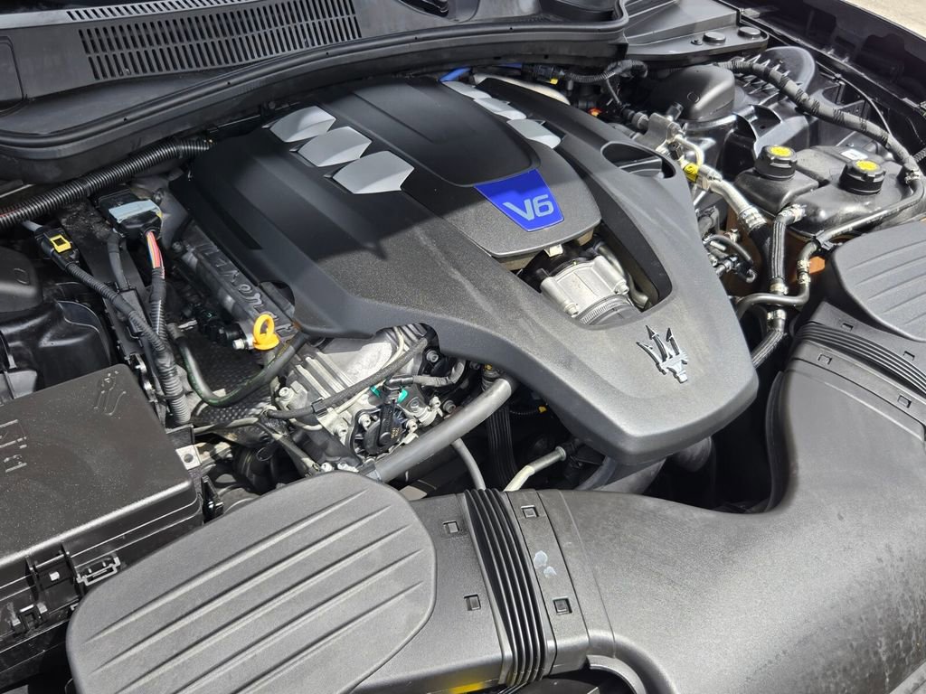Used 2019 Maserati Ghibli S Q4 image 17
