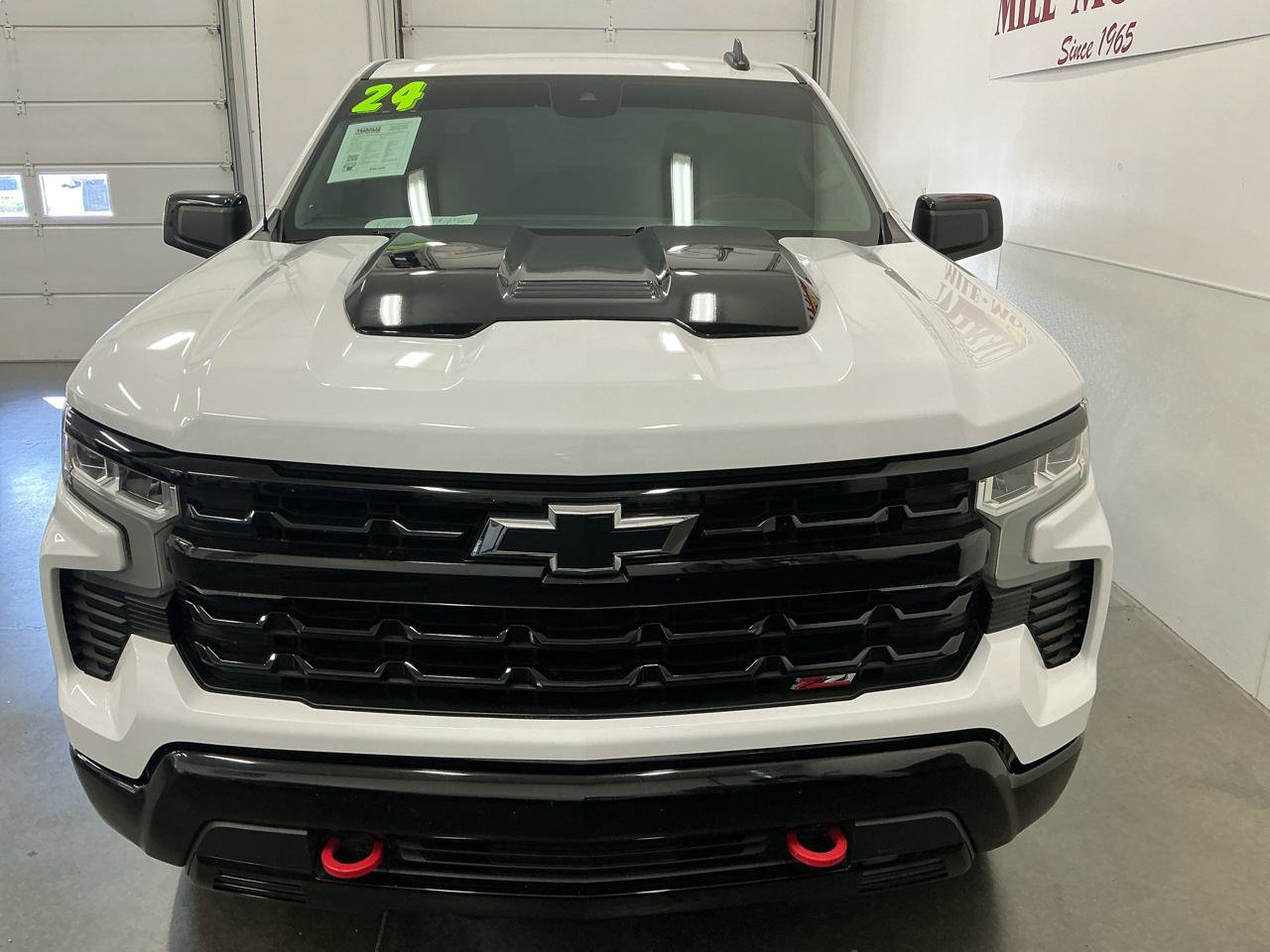 Used 2024 Chevrolet Silverado 1500 LT Trail Boss w/ Protection Package AWD/4WD image 8