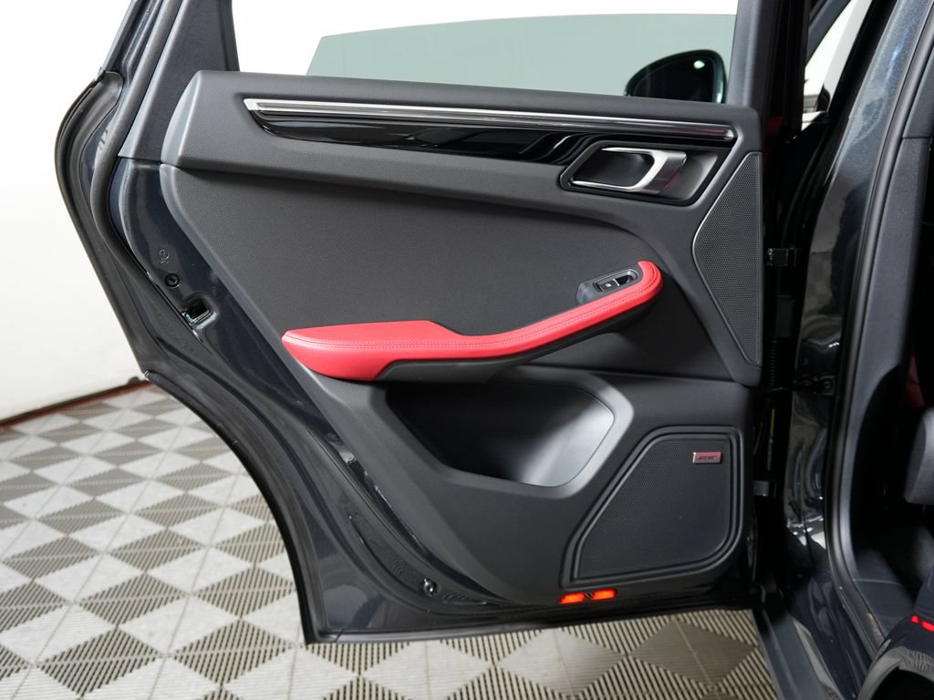 New 2026 Porsche Macan S AWD/4WD image 32