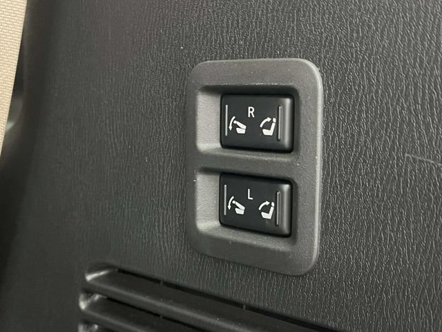 Used 2024 Nissan Armada Platinum w/ Captain's Chairs Package RWD image 27