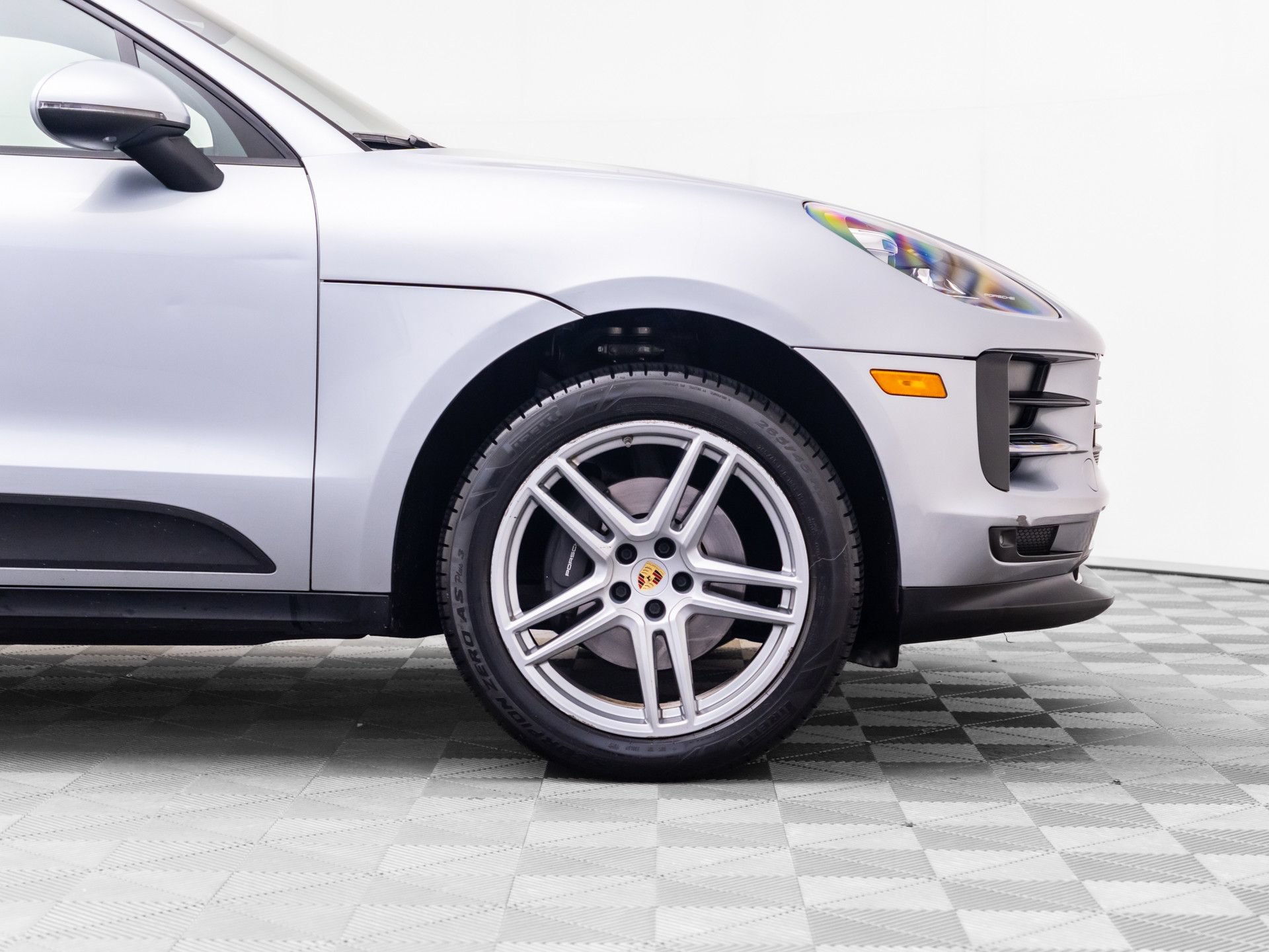 Used 2020 Porsche Macan AWD/4WD image 38