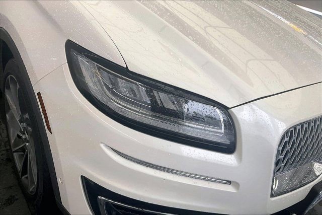 Used 2019 Lincoln Nautilus Reserve AWD/4WD image 29