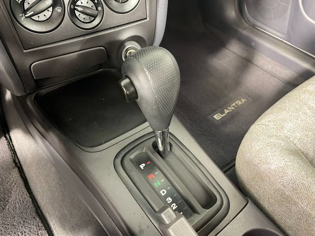 Used 2003 Hyundai Elantra GLS FWD image 9