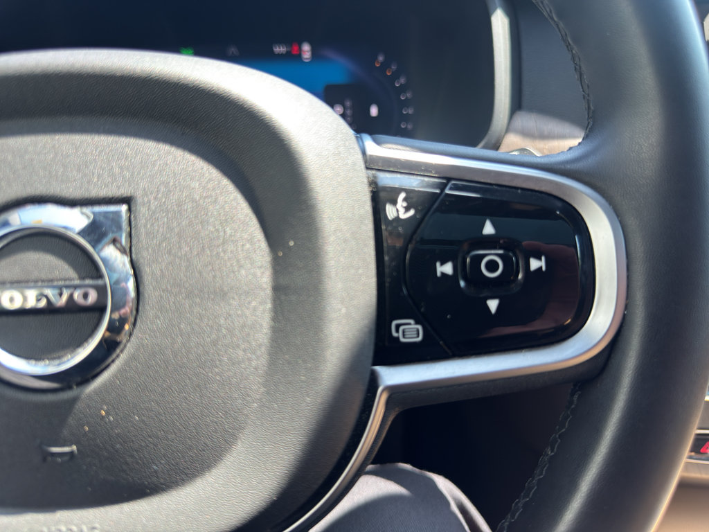 Certified 2025 Volvo V90 B6 Cross Country Ultra AWD/4WD image 16