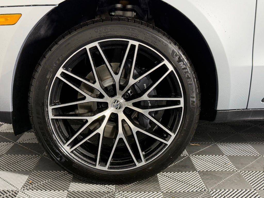 New 2026 Porsche Macan image 11