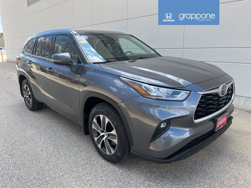 Used 2020 Toyota Highlander XLE