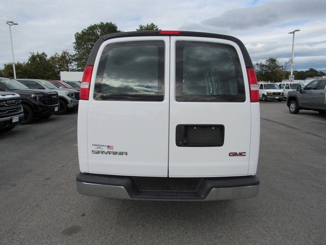 Used 2023 GMC Savana 2500 w/ Driver Convenience Package image 3