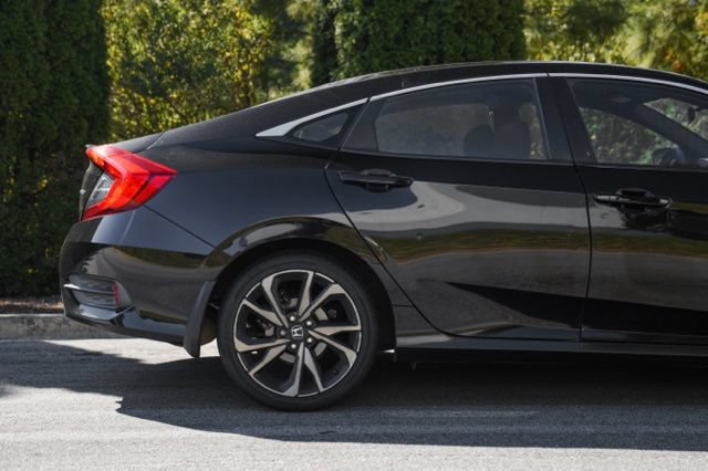 Used 2020 Honda Civic Sport image 9