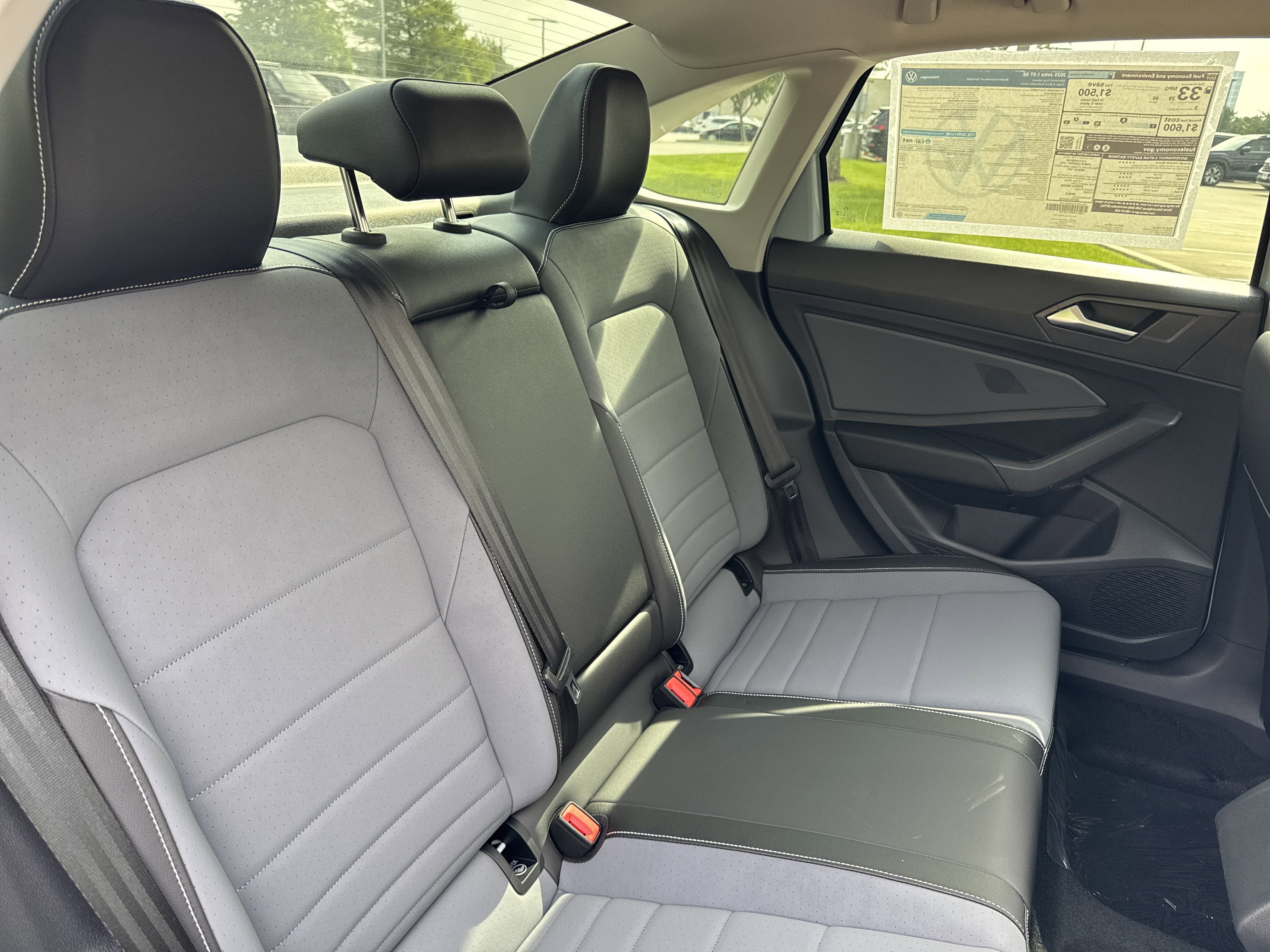 New 2026 Volkswagen Jetta SE FWD image 15