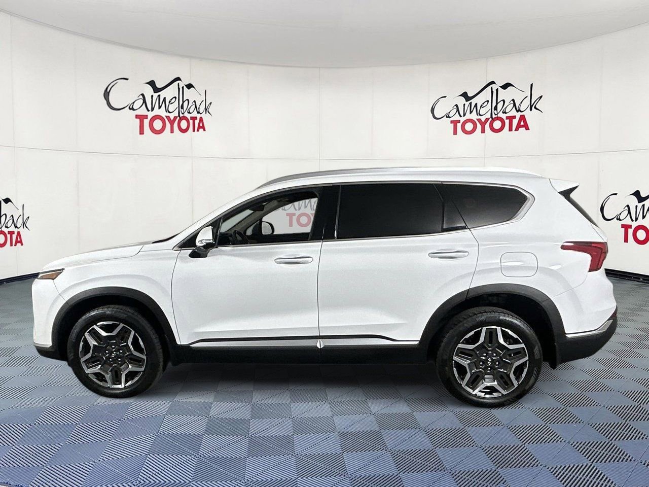 Used 2023 Hyundai Santa Fe SEL Premium AWD/4WD image 4
