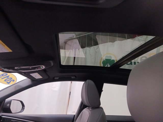 Used 2019 Audi Q8 Premium image 23