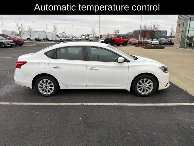 Used 2019 Nissan Sentra SV image 2