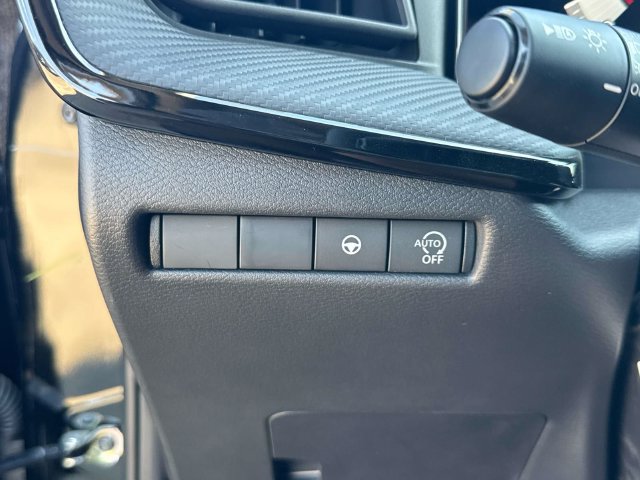 New 2027 Nissan Kicks SR FWD image 23