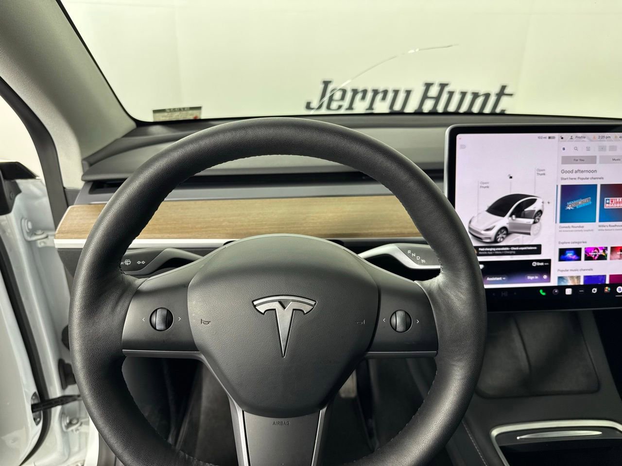 Used 2022 Tesla Model Y Long Range image 19