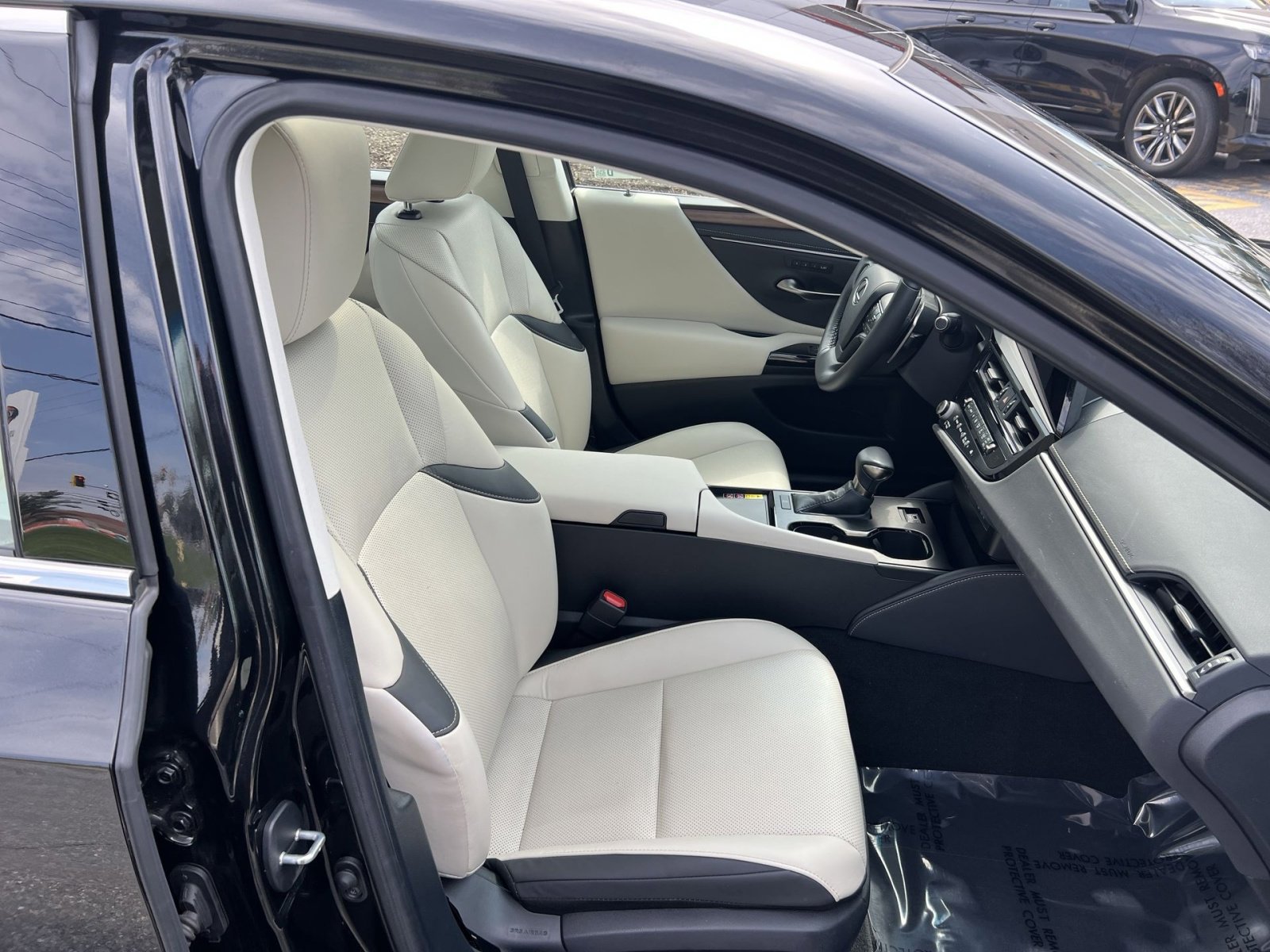 Used 2024 Lexus ES 350 w/ Premium Package image 26