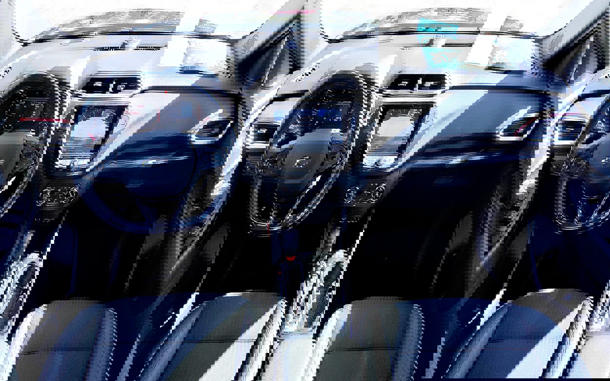 Used 2023 Chevrolet TrailBlazer RS w/ Convenience Package image 12