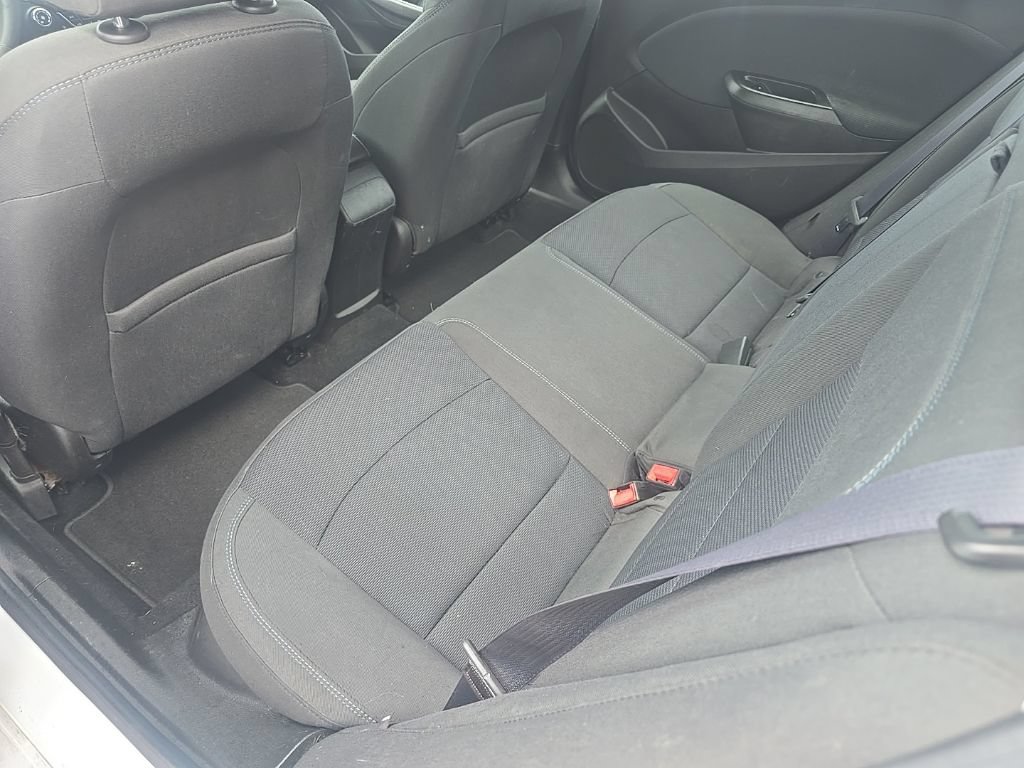 Used 2016 Chevrolet Cruze LT w/ Convenience Package FWD image 11