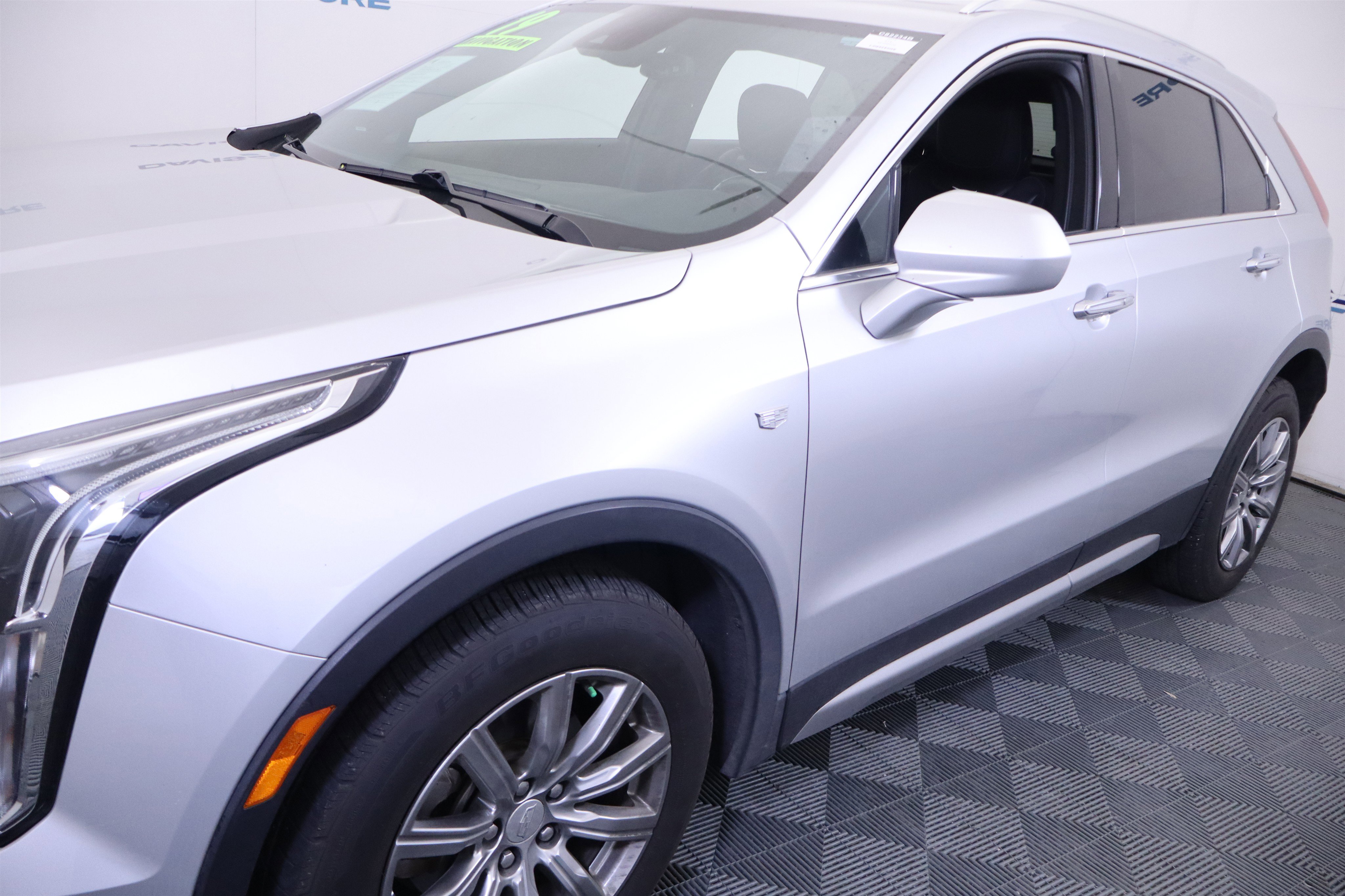 Used 2019 Cadillac XT4 Premium Luxury w/ Cold Weather Package AWD/4WD image 13