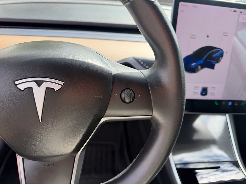 Used 2018 Tesla Model 3 Long Range AWD/4WD image 18