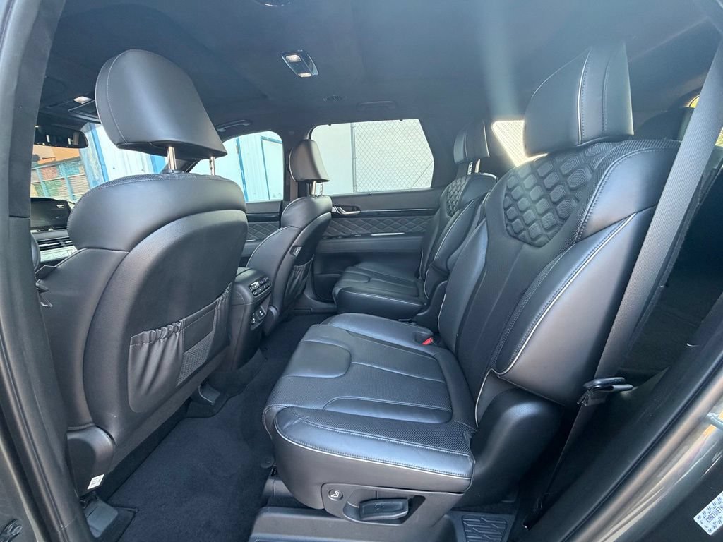 Used 2022 Hyundai Palisade Calligraphy AWD/4WD image 17