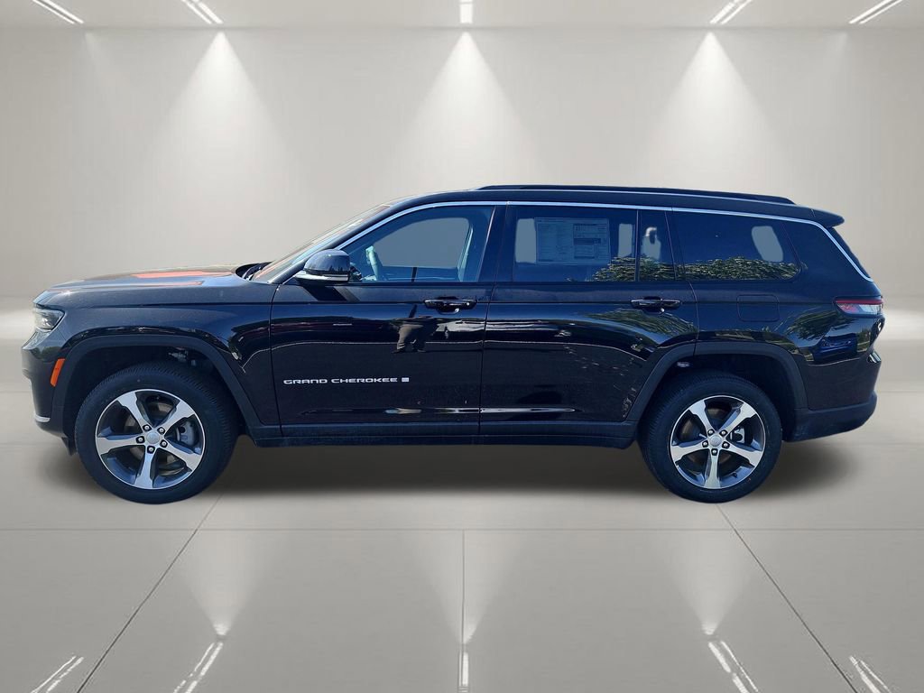 New 2025 Jeep Grand Cherokee L Limited w/ Trailer Tow Package image 9
