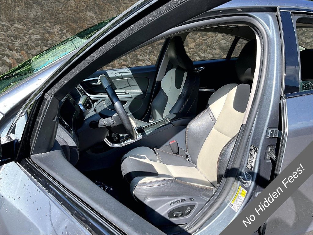 Used 2016 Volvo S60 T5 Cross Country Platinum AWD/4WD image 22