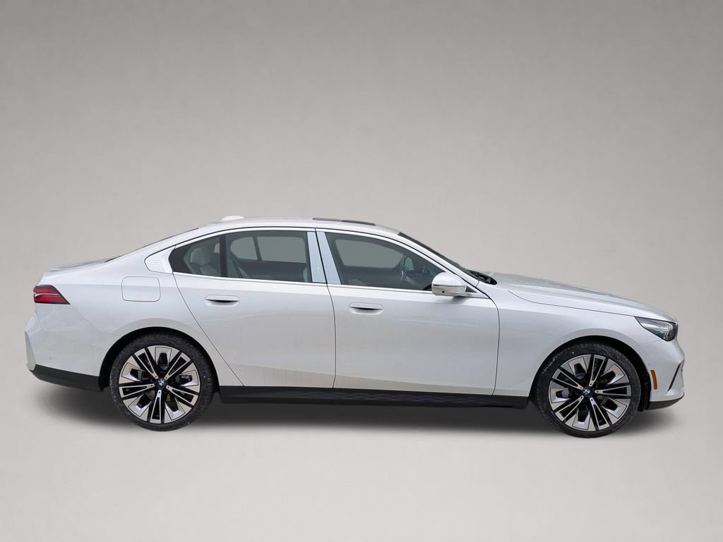New 2026 BMW 530i xDrive w/ Premium Package AWD/4WD image 3