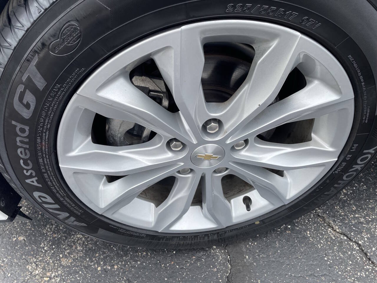Used 2024 Chevrolet Malibu LT FWD image 10
