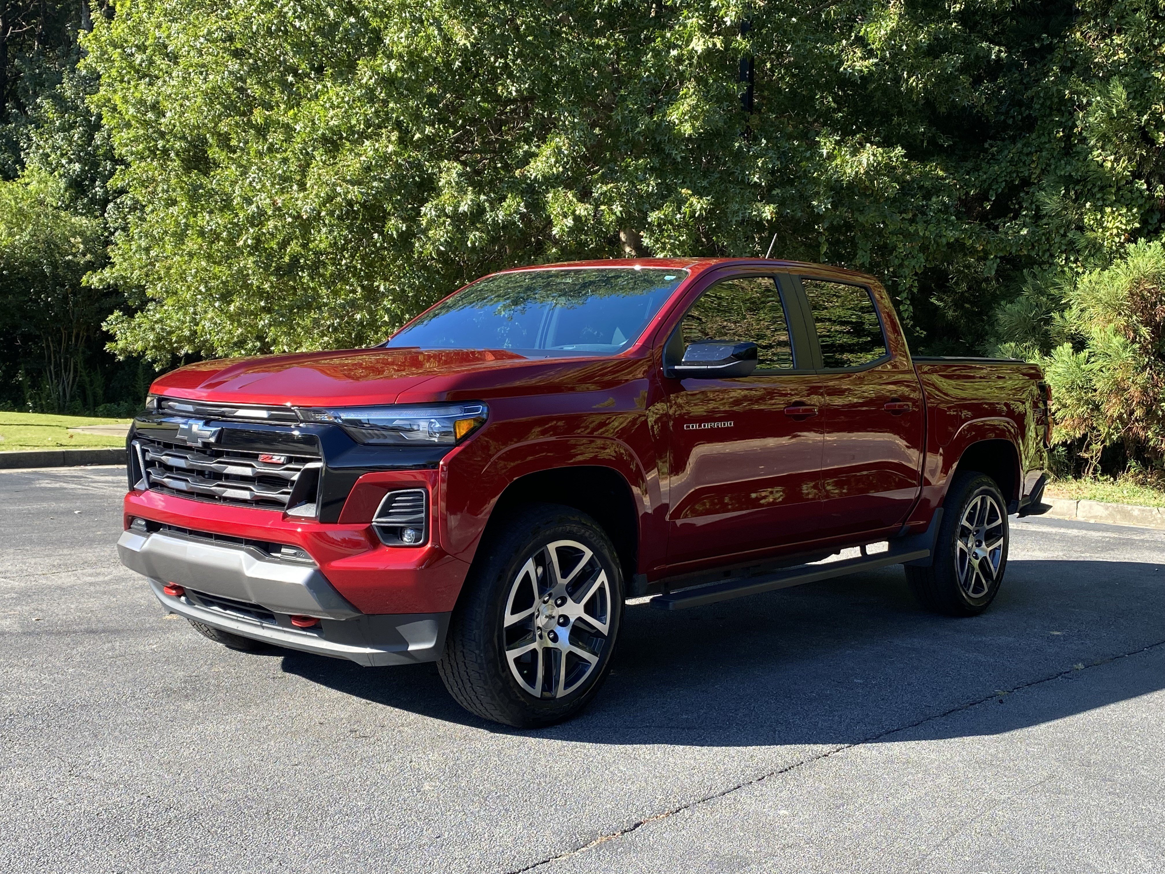 Used 2023 Chevrolet Colorado Z71 w/ Z71 Convenience Package 2 AWD/4WD image 5